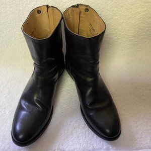 Frye Melissa button short 10M black